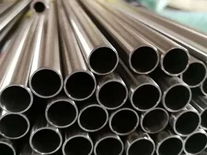 Труба нержавеющая бесшовная 325х10 мм 12Х18Н10Т